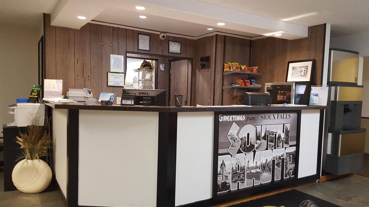Super 8 By Wyndham Airport I90 Hotell Sioux Falls Eksteriør bilde
